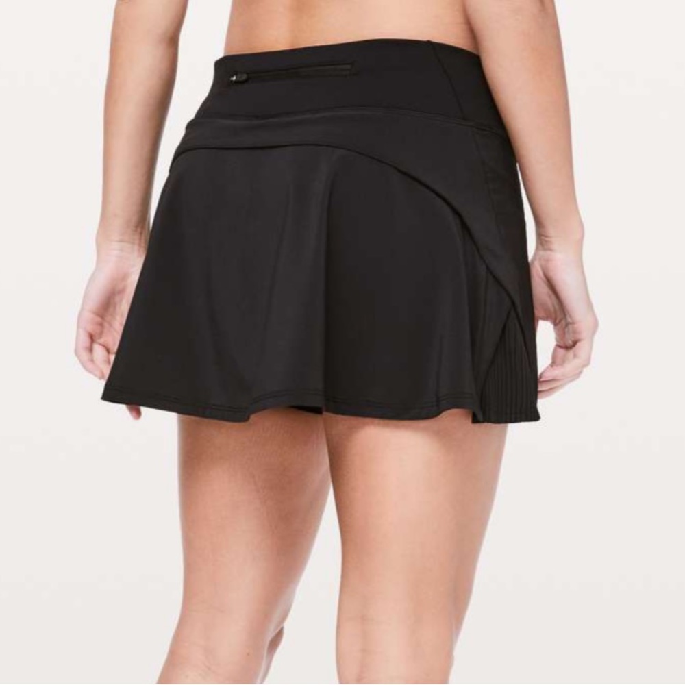 Lululemon Play Off The Pleats Skirt  13" black 10
